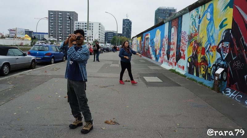 Deb dan Ioana. East Side Gallery - Berlin. 